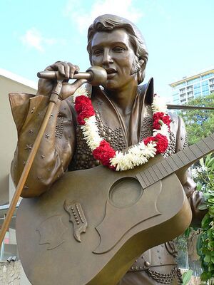 ElvisPresleyStatue.jpg