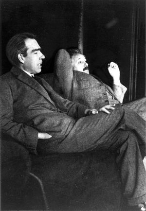 Niels Bohr Albert Einstein by Ehrenfest.jpg