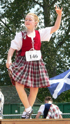 Aboyne dress 07SV 101.jpg